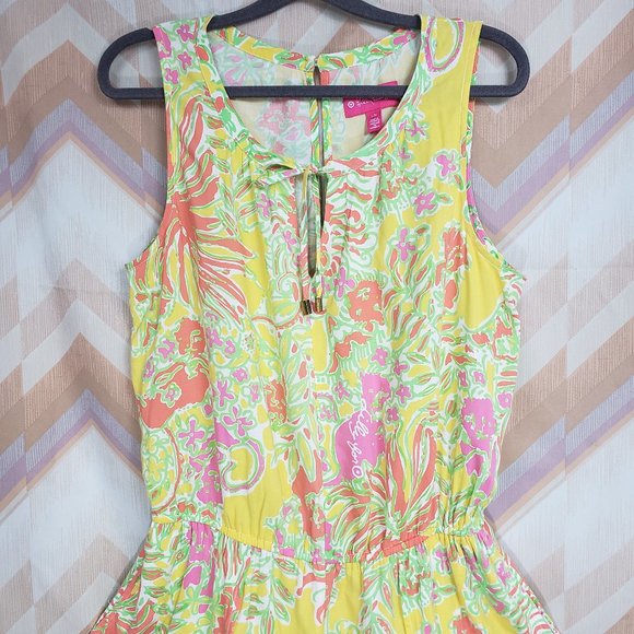 Yellow green sleeveless tied front romper - Picture 2 of 5